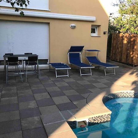 Logement Avec Piscine Brunstatt Zewnętrze zdjęcie